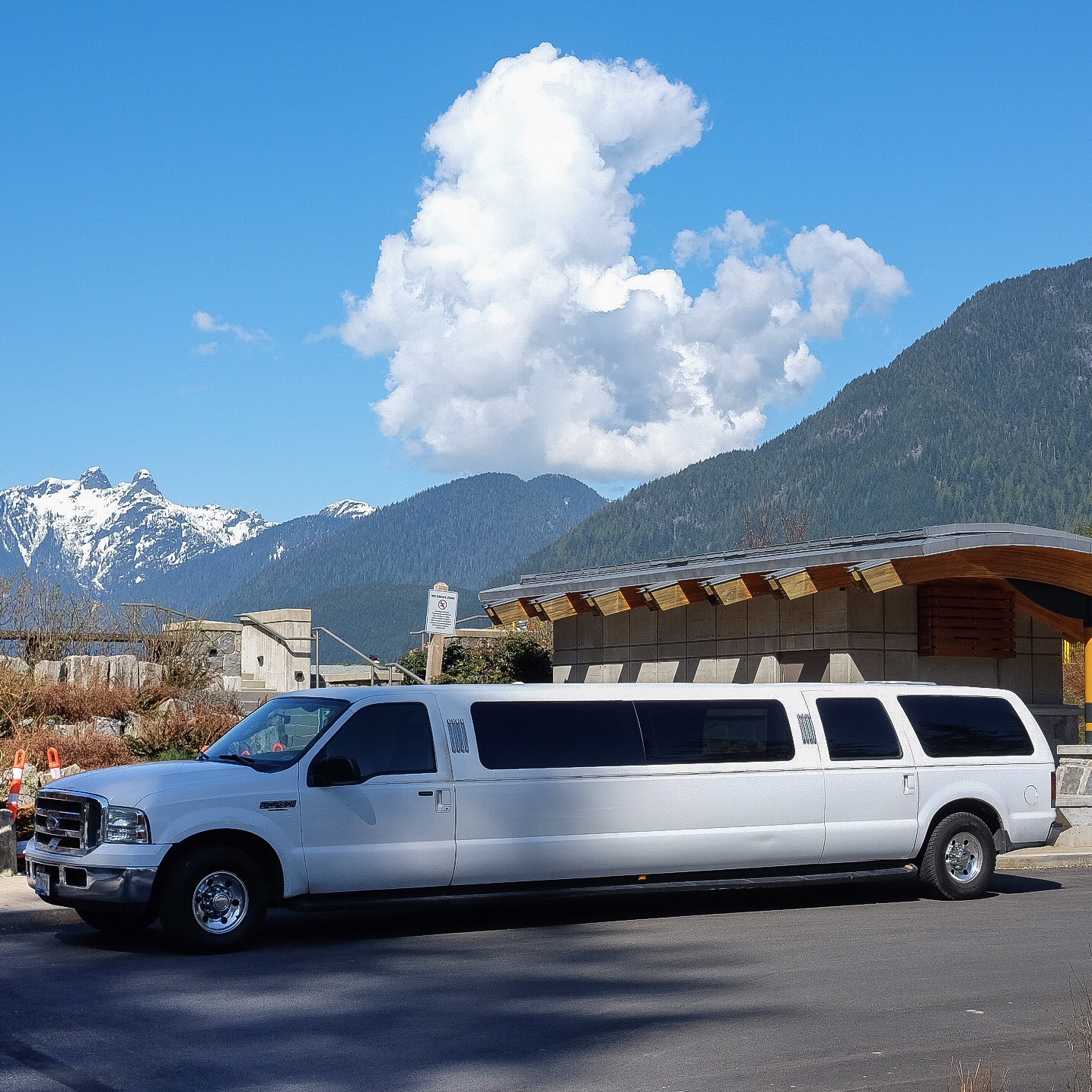 Vancouver Royal Limousine Service